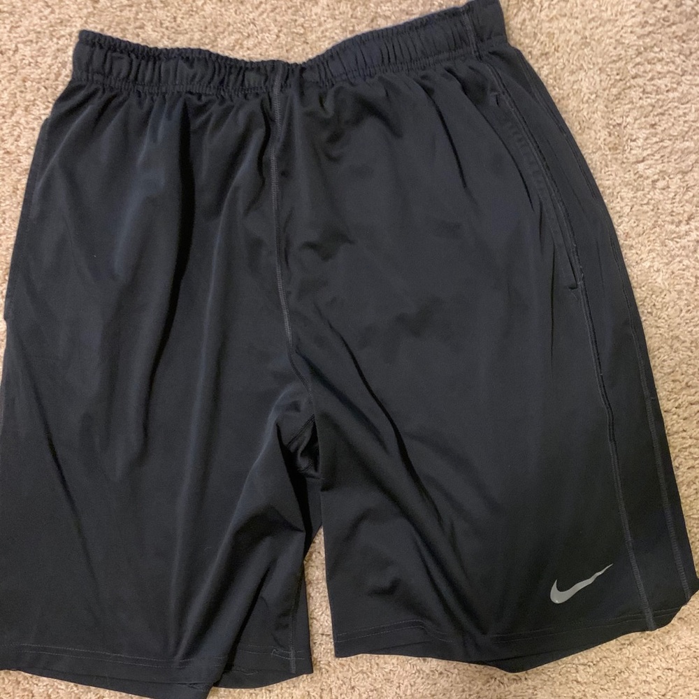 Black Nike shorts